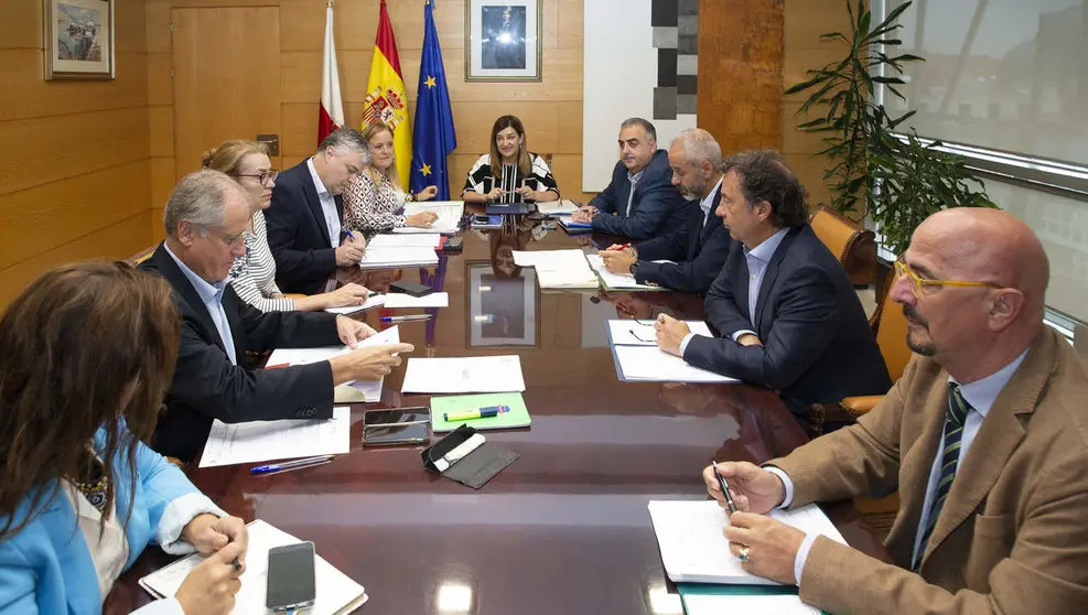 La presidenta de Cantabria, María José Sáenz de Buruaga, preside la reunión del Consejo de Gobierno | Foto de archivo