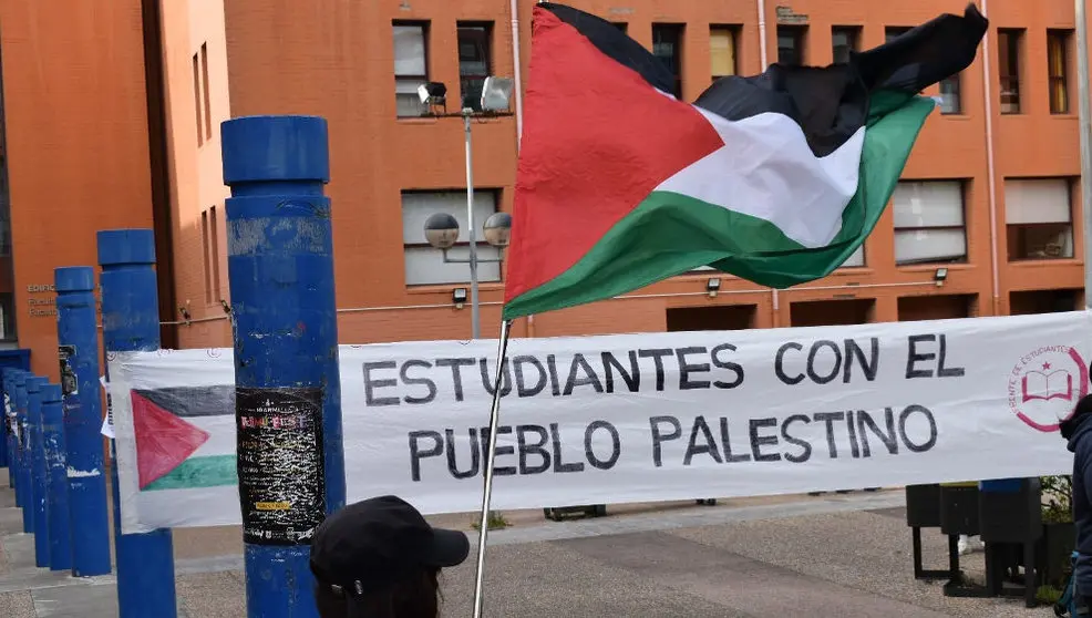 Asamblea del Frente de Estudiantes de Cantabria en apoyo al pueblo palestino