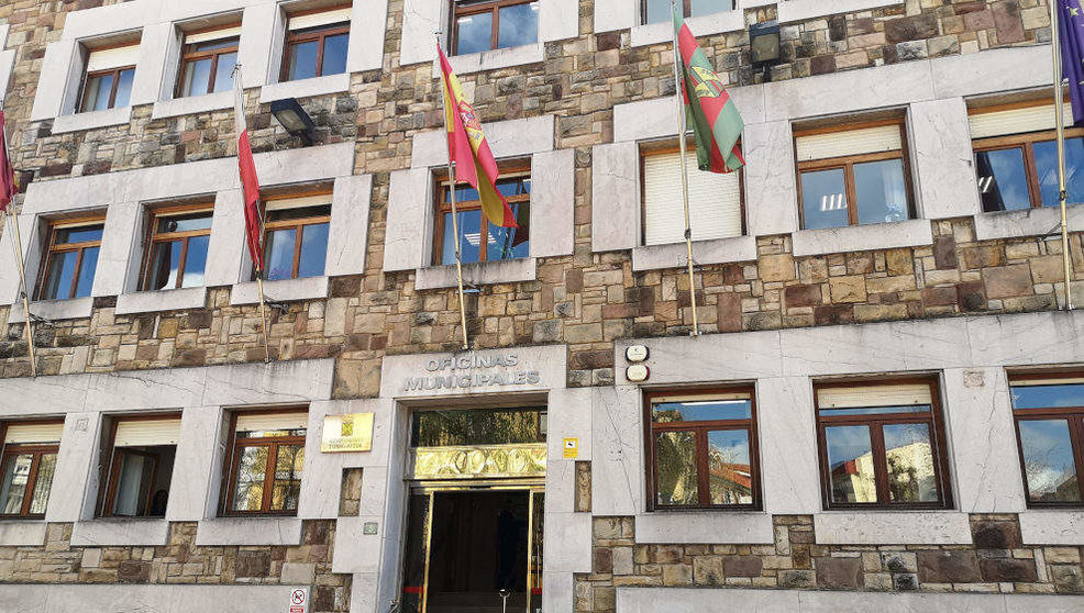 Fachada de la sede del edificio municipal de la Plaza Baldomero Igesias