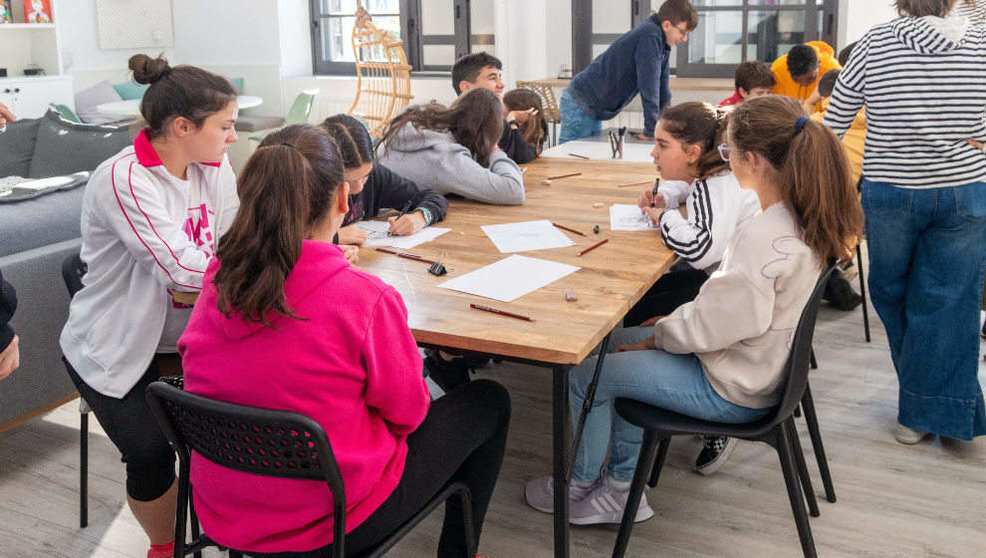 Estudiantes en la Casa Joven de Polanco