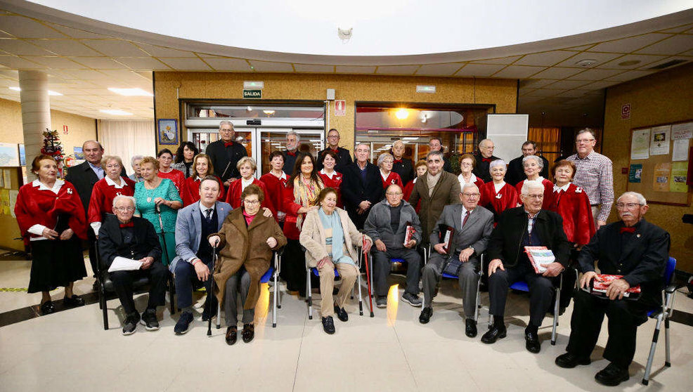 Acto en el Centro Social de Suances