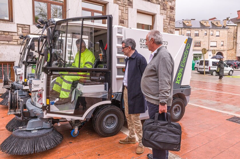 El Servicio de Limpieza Viaria de Torrelavega incorporará una máquina barredora aspiradora