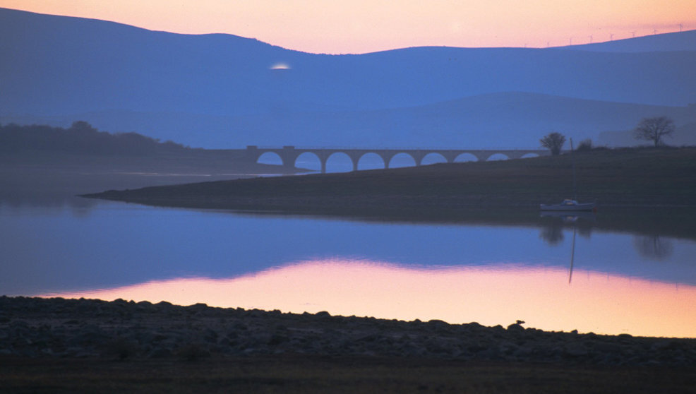 Pantano del Ebro