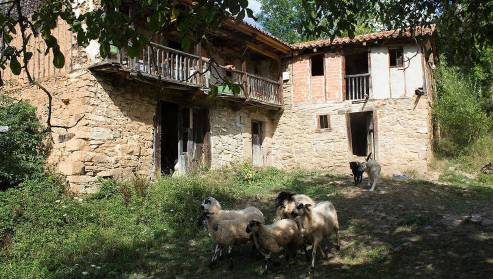 El pueblo de Porcieda, a la venta por 380.000 euros | Foto- Wikipedia