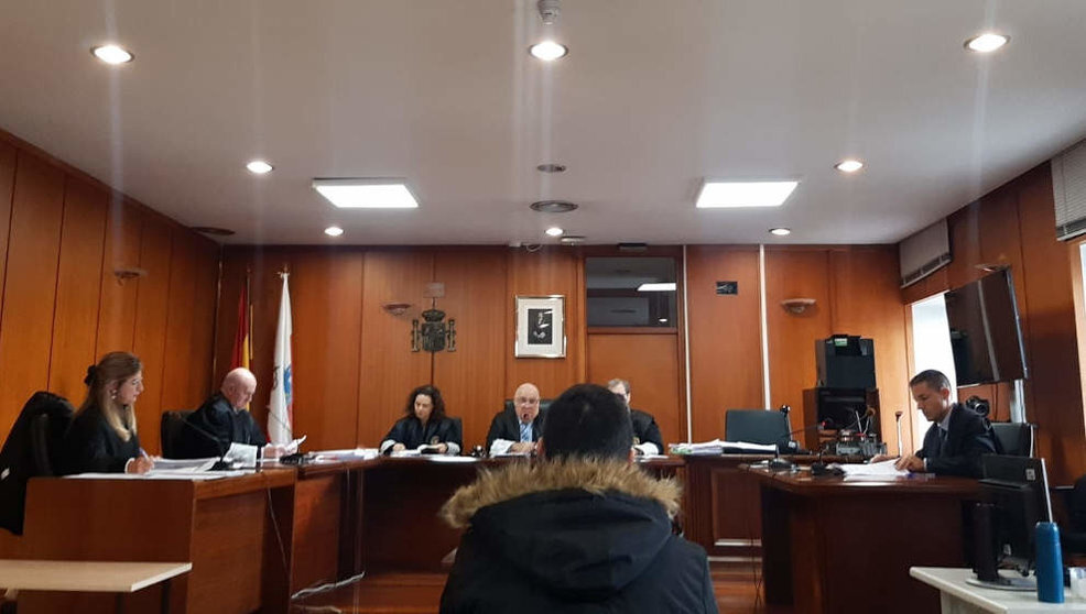 Acusado de abusar de su hijastra desde los siete a los 17 años, en el juicio contra él en la Audiencia Provincial