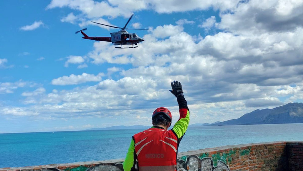 Rescate en el Faro del Caballo (Santoña)