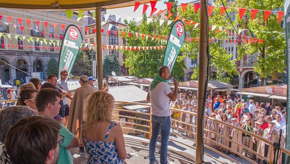 El Alcalde de Torrelavega, Javier López Estrada, durante las fiestas de la Patrona