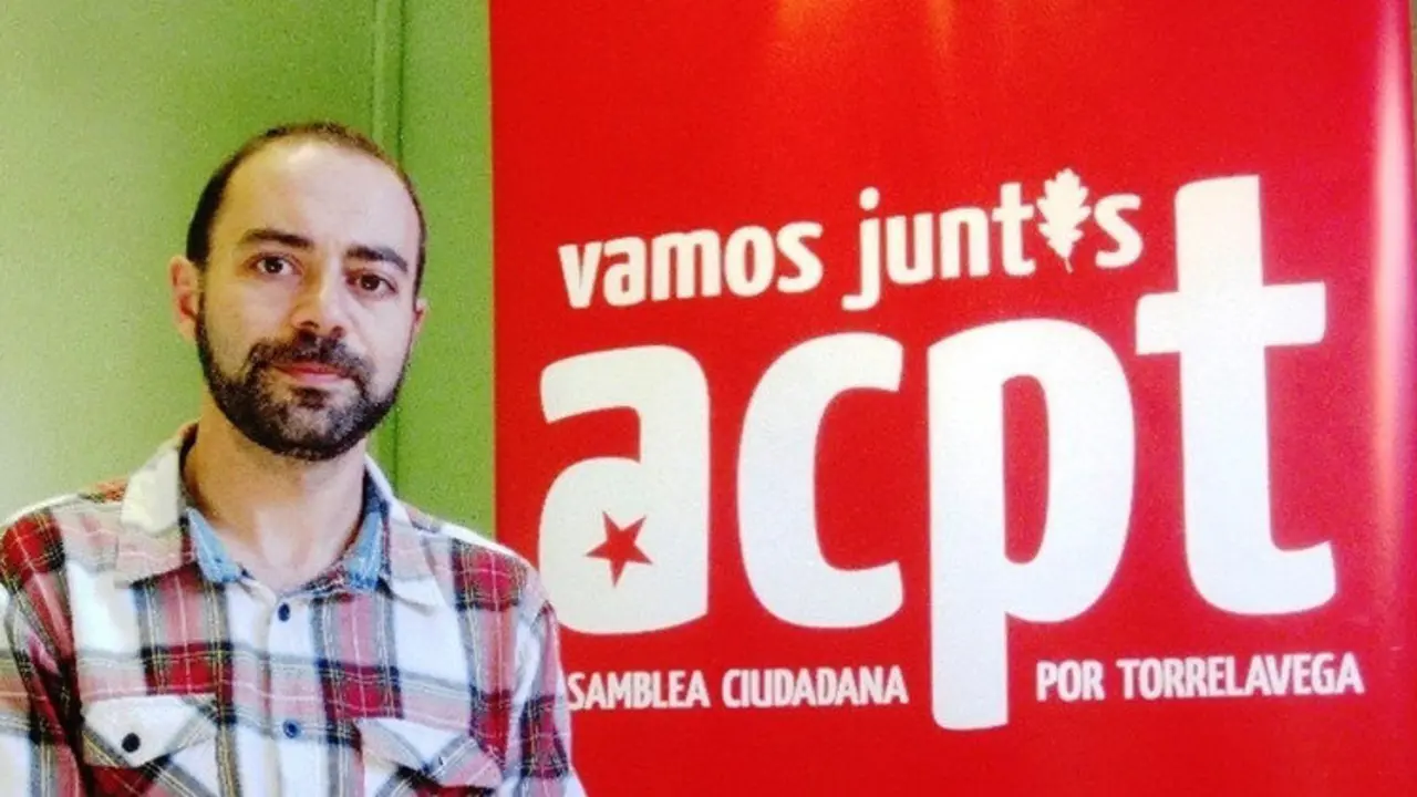 Iván Martínez, portavoz de ACPT, ha vuelto a pedir la dimisión de Sasián, y si ésta no se produce, ha exigido que sea expulsado del Grupo Torrelavega Sí