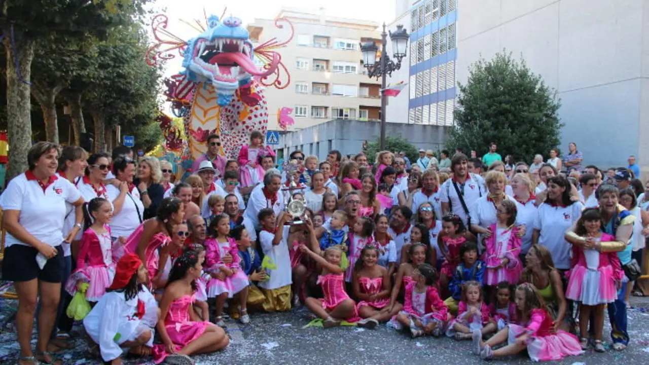 21082016 equipo carroza ganadora