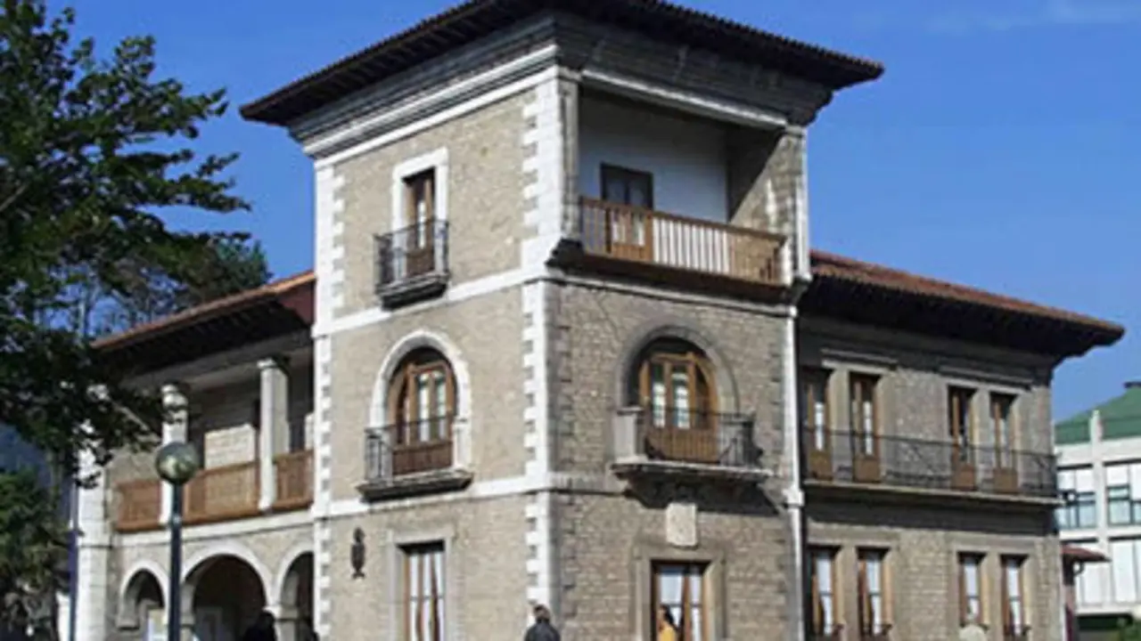 Ayuntamiento de Los Corrales de Buelna