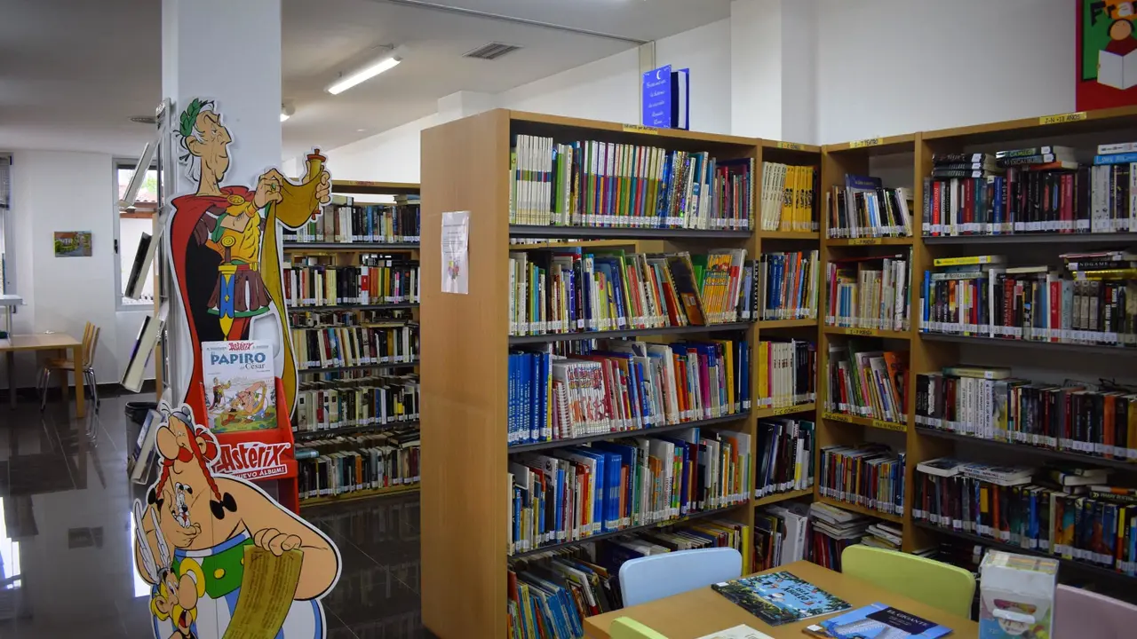 BIBLIOTECA MUNICIPAL DE RENEDO DE PIÉLAGOS  (7)