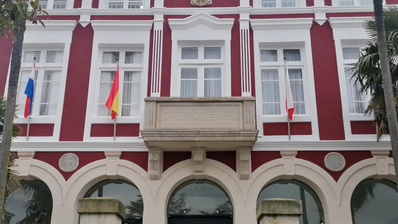 Fachada del Ayuntamiento de Suances