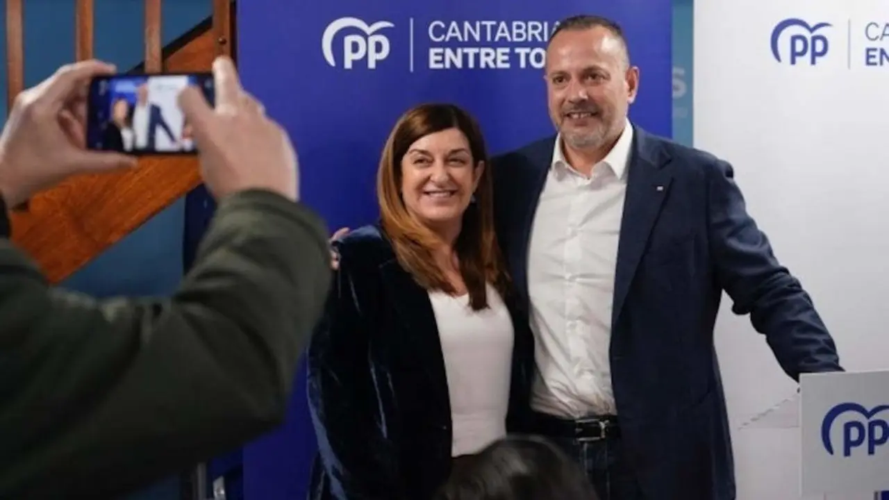 José Antonio García, candidato 'popular' a las elecciones municipales junto a Buruaga en un acto de la pasada campaña