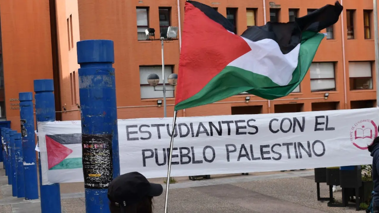 Asamblea del Frente de Estudiantes de Cantabria en apoyo al pueblo palestino