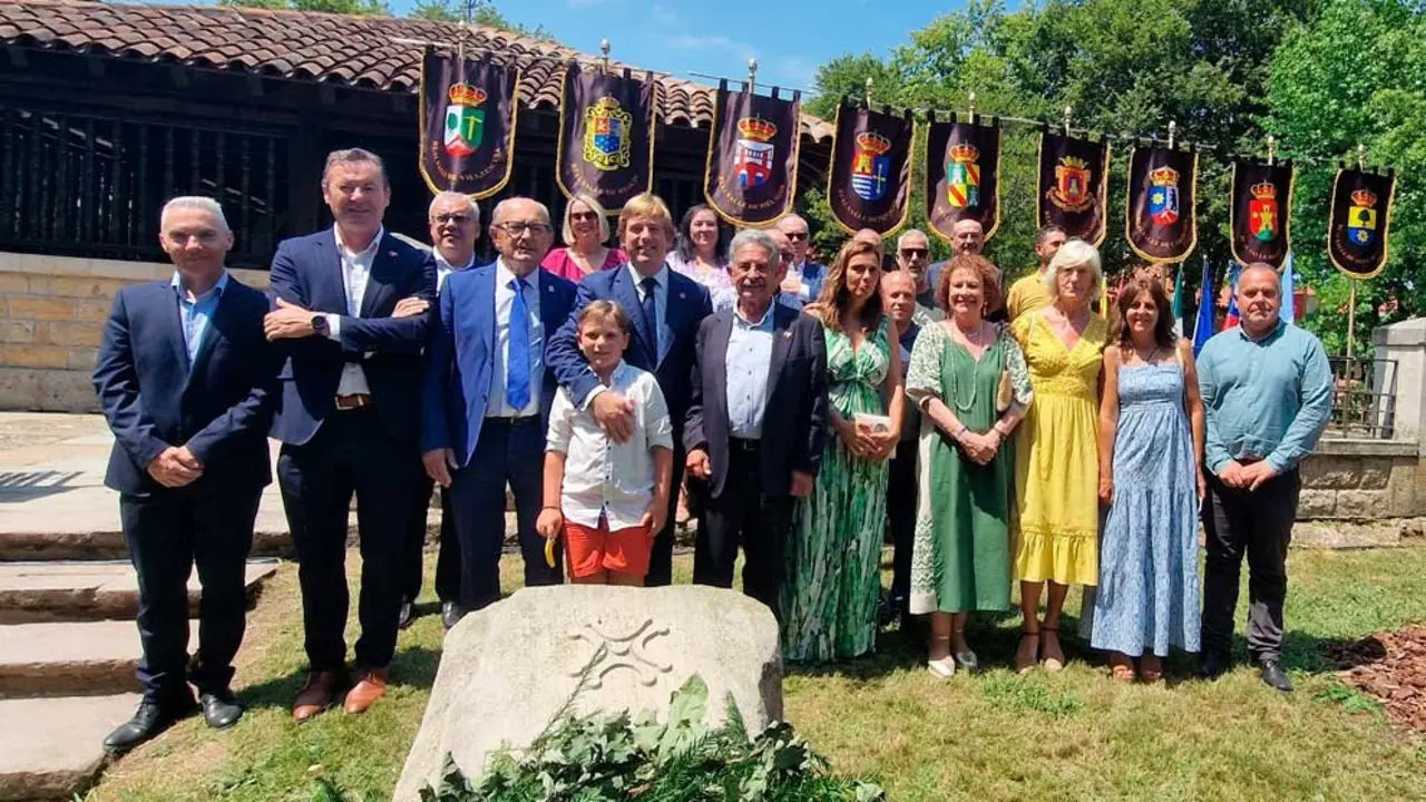 Miembros del PRC en la celebración del Día de las Instituciones en Puente San Miguel