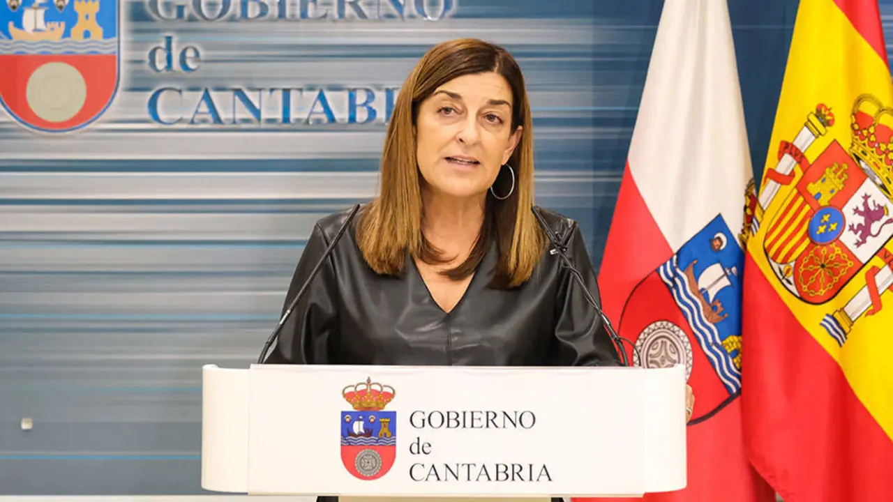 La presidenta del Gobierno de Cantabria, María José Sáenz de Buruaga