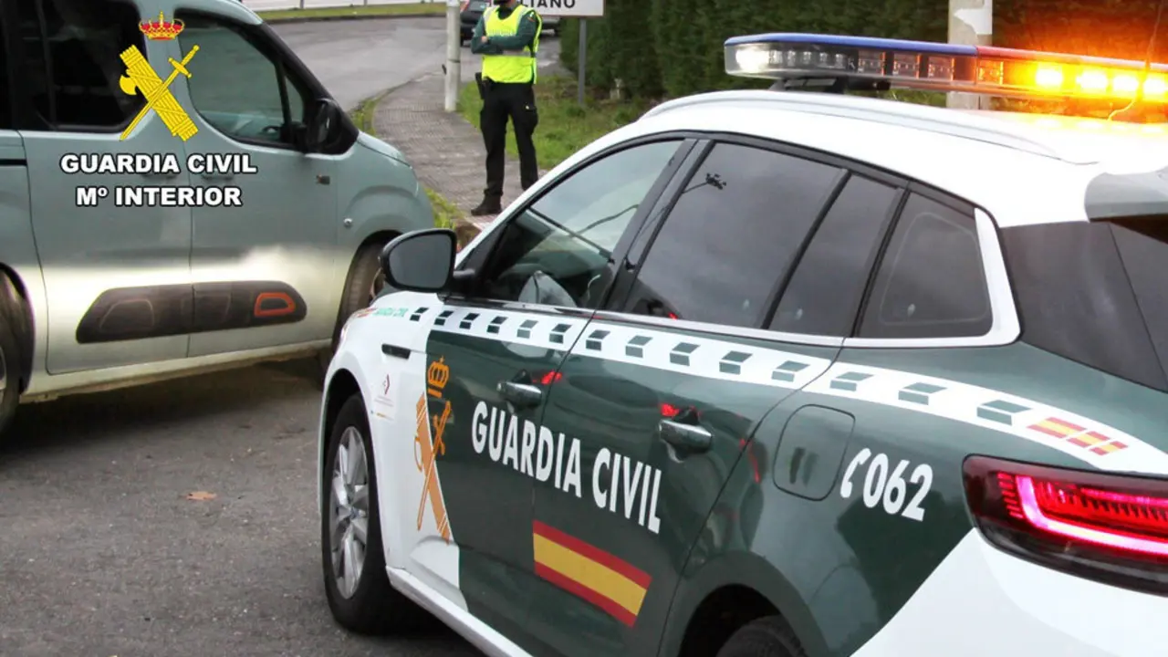 Patrulla de la Guardia Civil