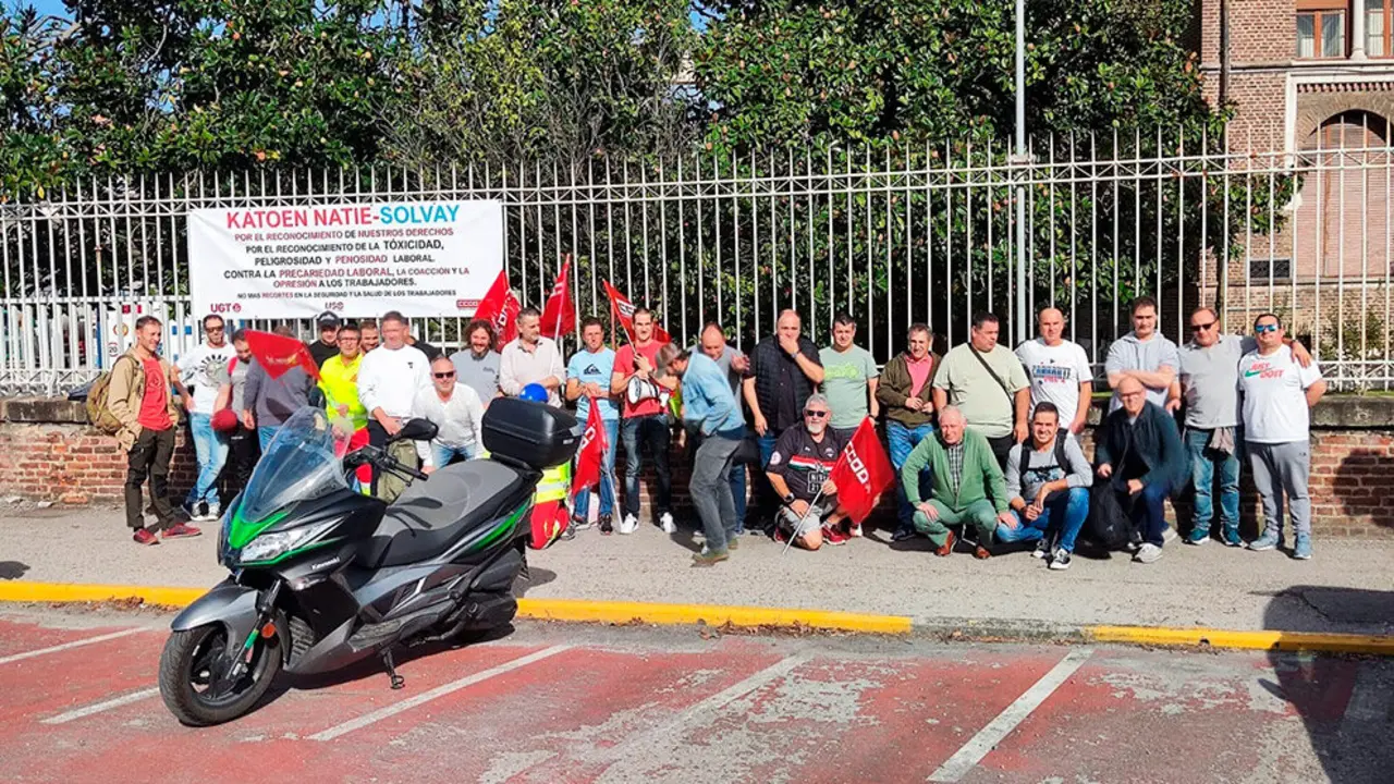 La plantilla de la logística de Solvay inicia movilizaciones para que se respeten sus derechos laborales y su seguridad - UGT