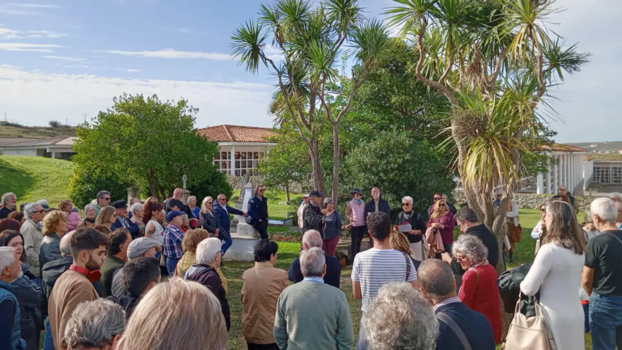 Acto en el Cementerio de Ciriego