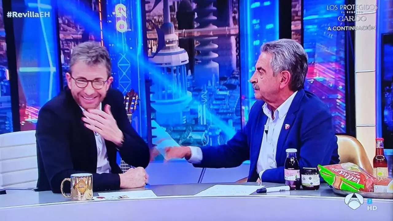 Revilla promocionando productos cántabros en El Hormiguero