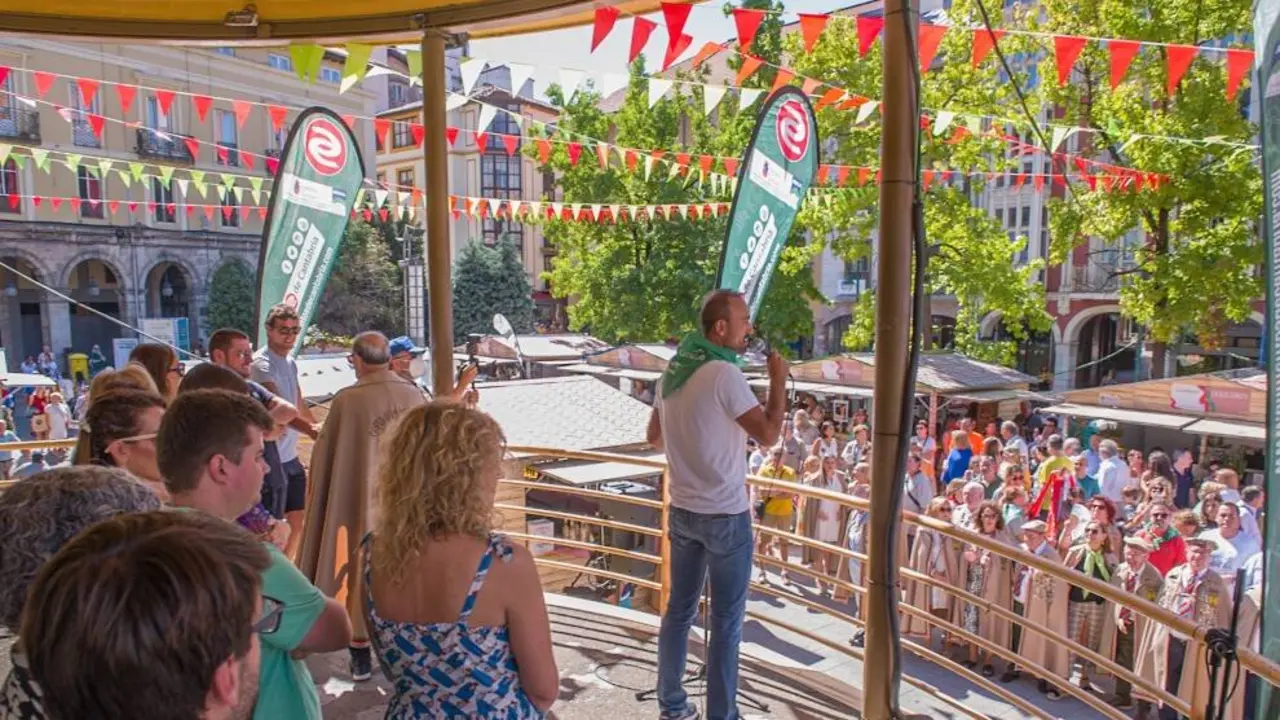 El Alcalde de Torrelavega, Javier López Estrada, durante las fiestas de la Patrona