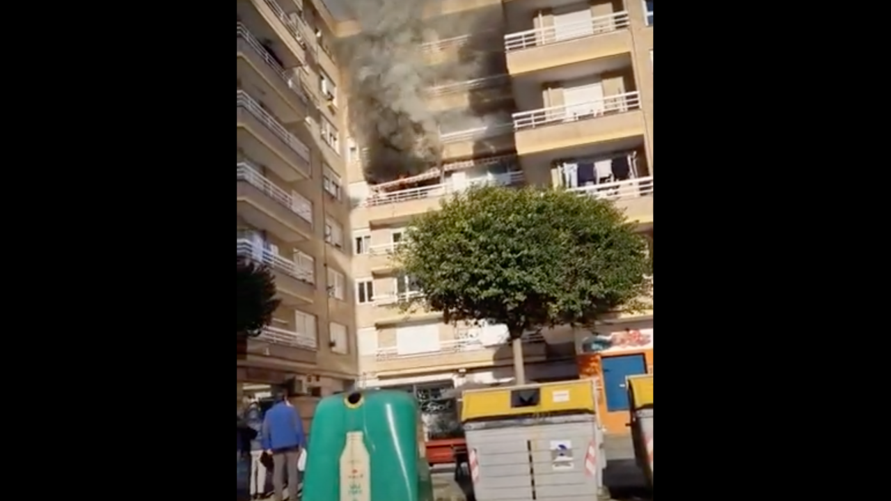 Incendio en edificio de Torrelavega